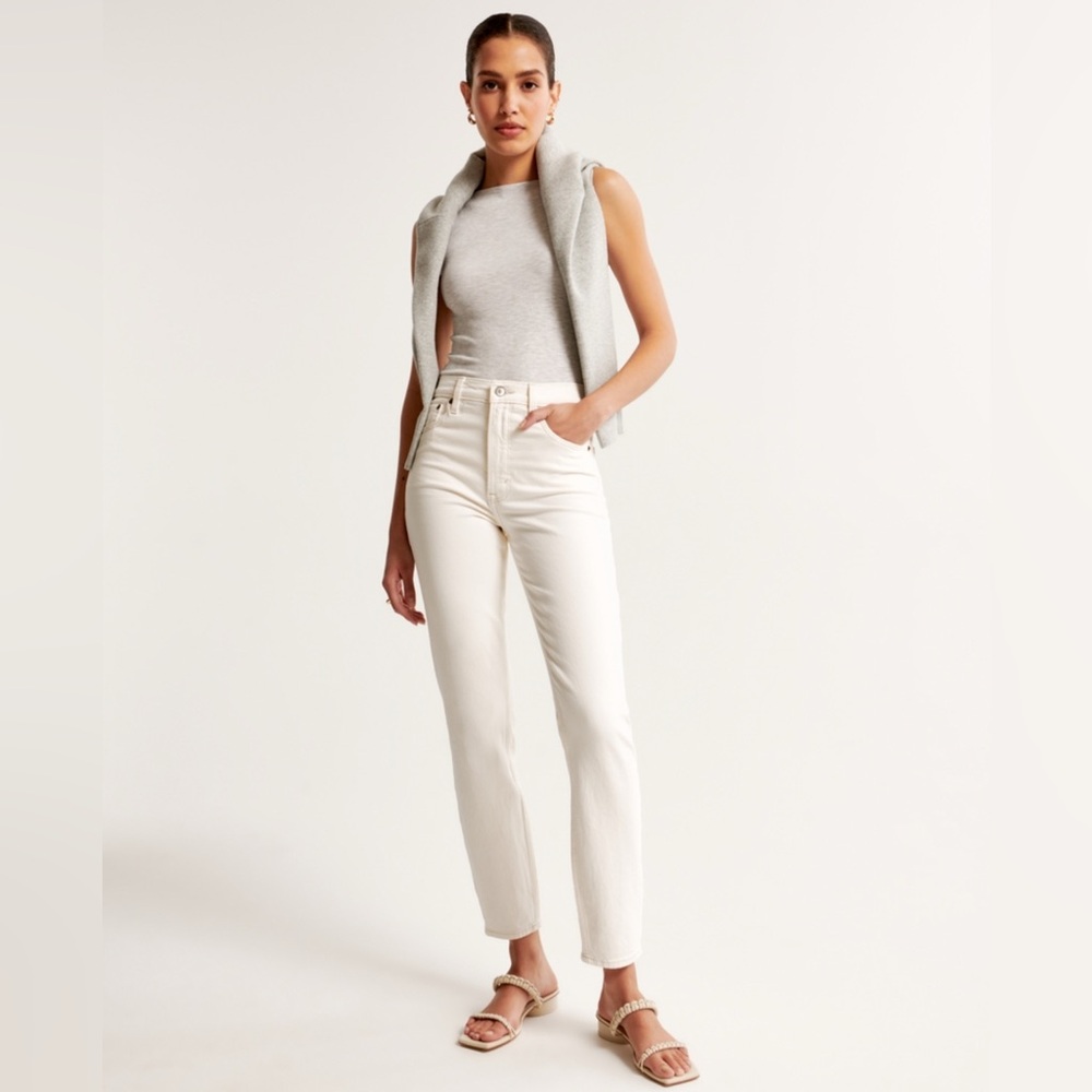 Abercrombie High Rise Mom Jean